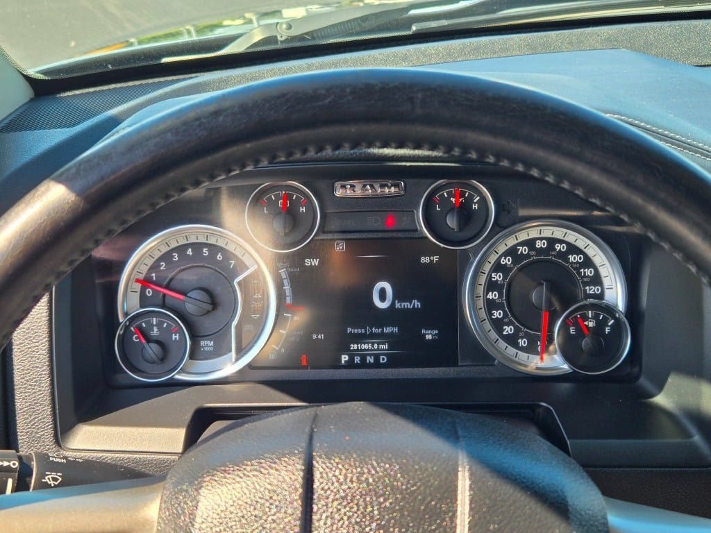 Used 2014 RAM 1500 Laramie w/ Convenience Group AWD/4WD image 35