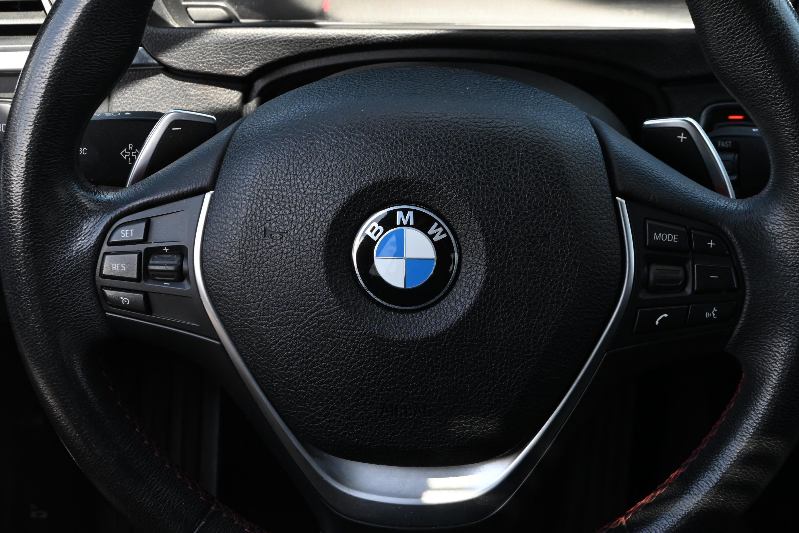 Used 2018 BMW 330i Sedan RWD image 30
