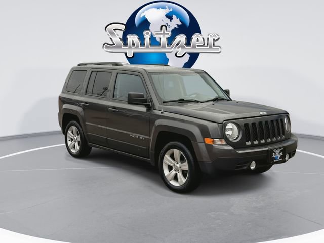 Used 2016 Jeep Patriot Latitude image 3