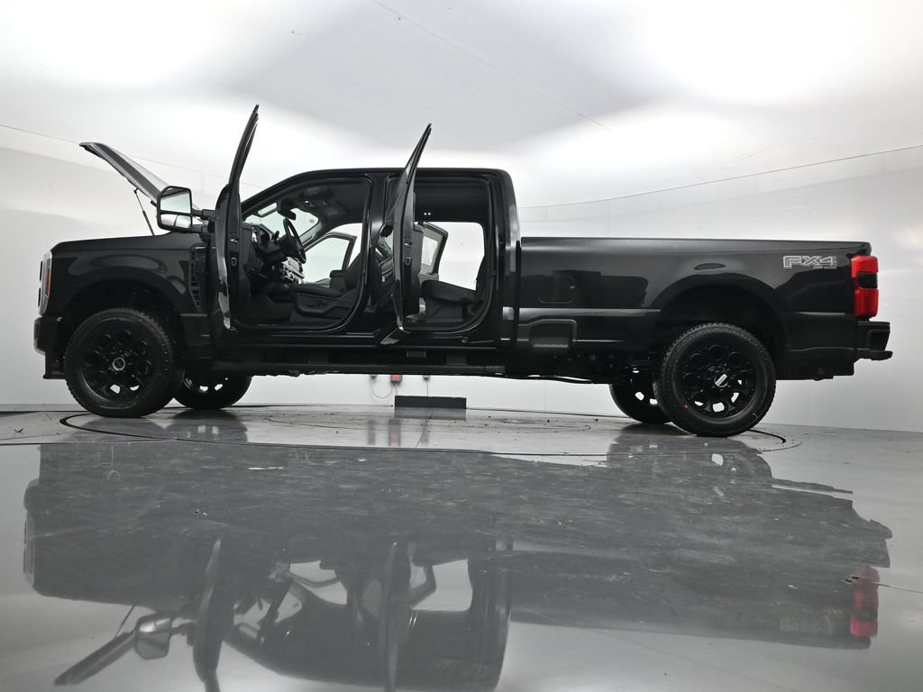 New 2027 Ford F350 Lariat w/ Black Appearance Package AWD/4WD image 61