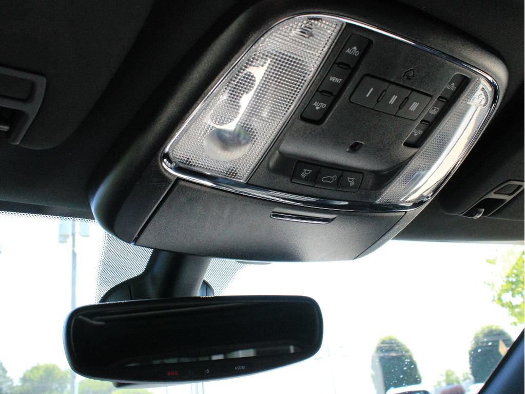 Used 2021 Jeep Grand Cherokee Limited w/ Luxury Group II AWD/4WD image 20