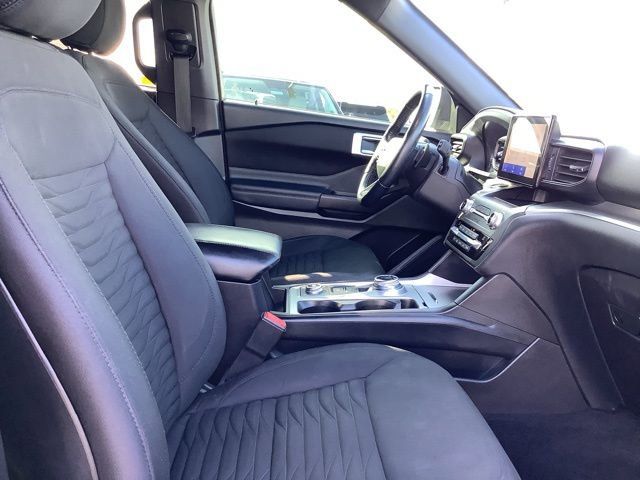 Used 2020 Ford Explorer XLT w/ Comfort Package image 30