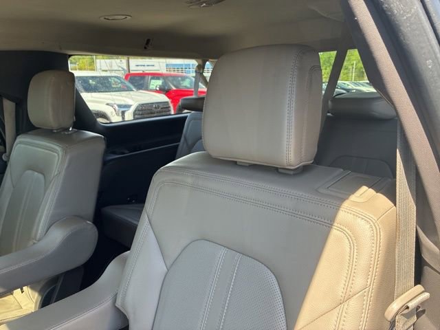 Used 2021 Ford Expedition Max Limited AWD/4WD image 7