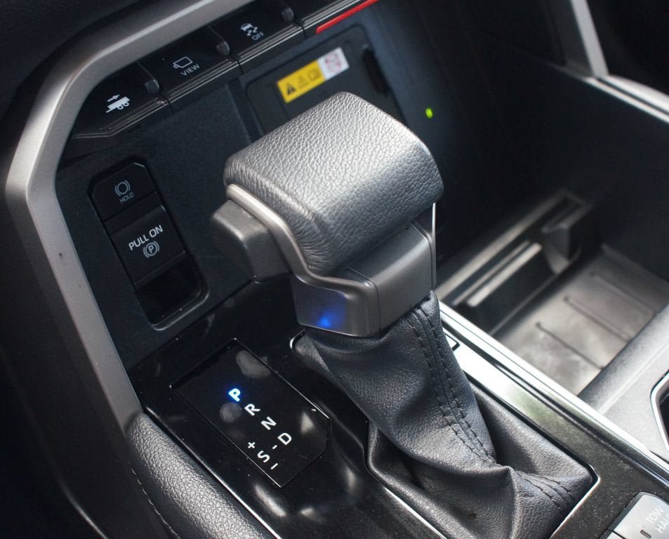 Used 2024 Toyota Tundra Limited AWD/4WD image 12
