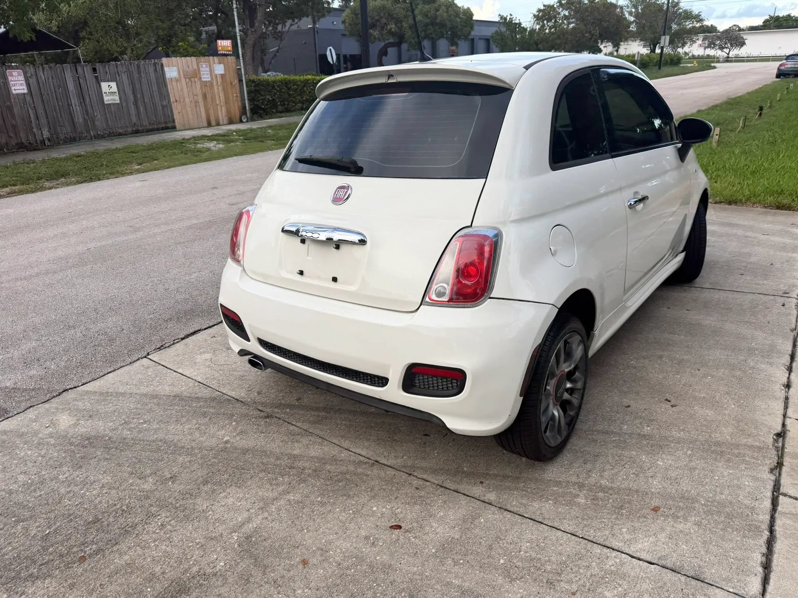 Used 2014 FIAT 500 Sport FWD image 11