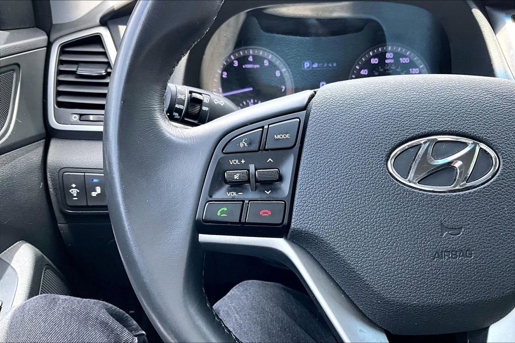 Used 2017 Hyundai Tucson SE Plus AWD/4WD image 9