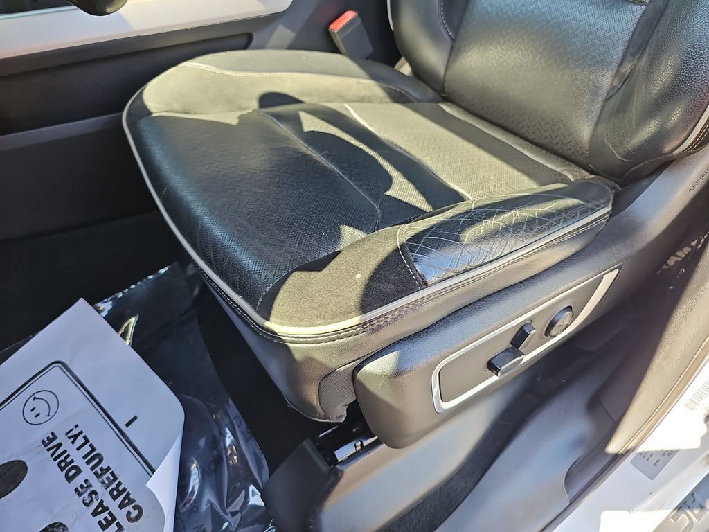 Used 2019 RAM 1500 Laramie AWD/4WD image 27