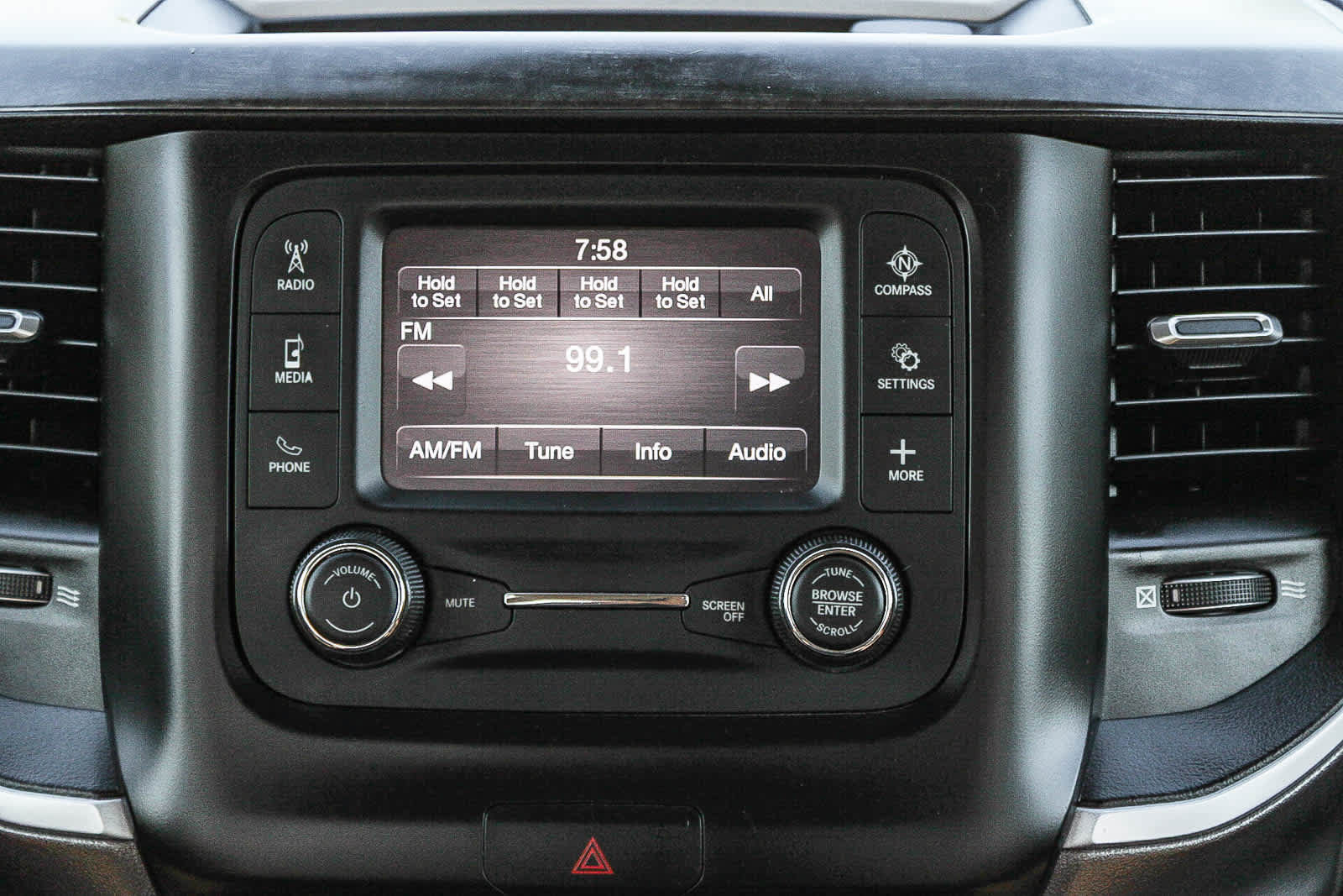 Used 2021 RAM 1500 Big Horn RWD image 14
