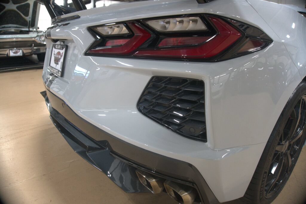 Used 2020 Chevrolet Corvette Stingray Premium Cpe w/ 3LT Preferred Equipment Group RWD image 25