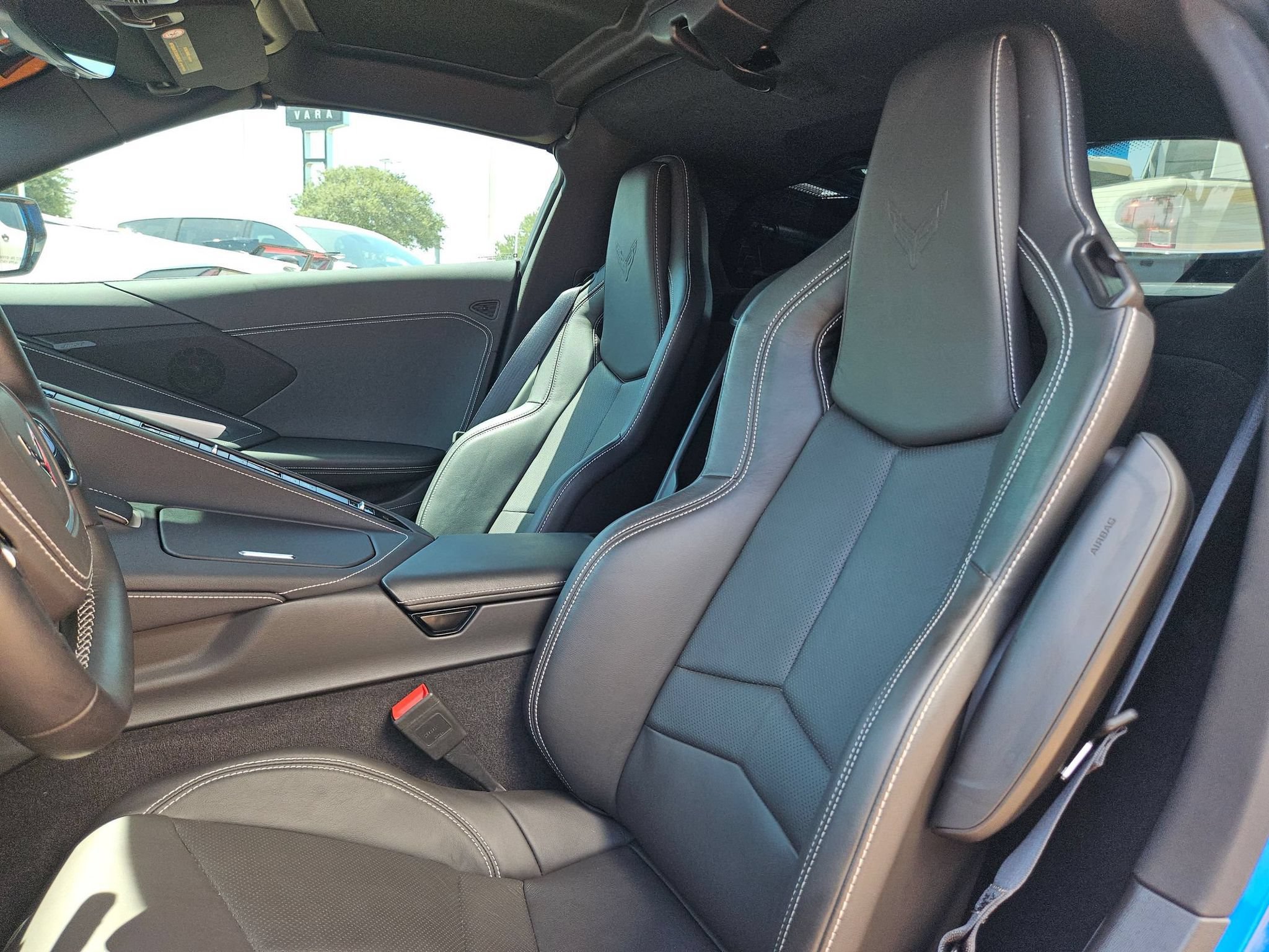 Used 2025 Chevrolet Corvette Stingray Coupe w/ Z51 Performance Package RWD image 13