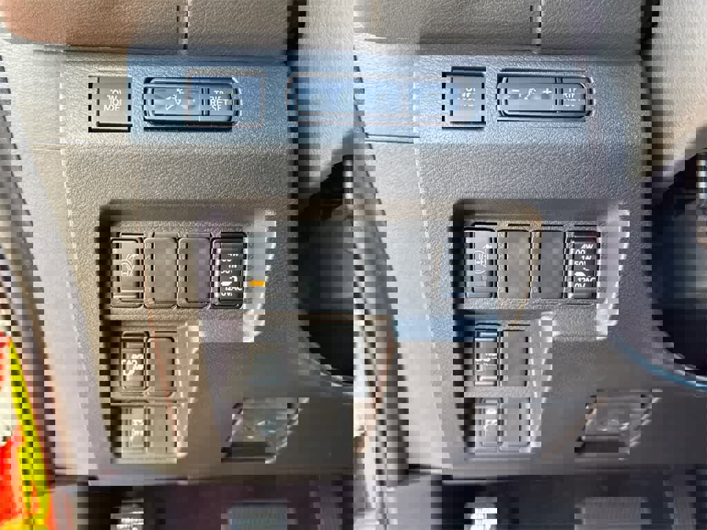 Used 2025 Nissan Frontier Pro-X w/ Pro Convenience Package image 31