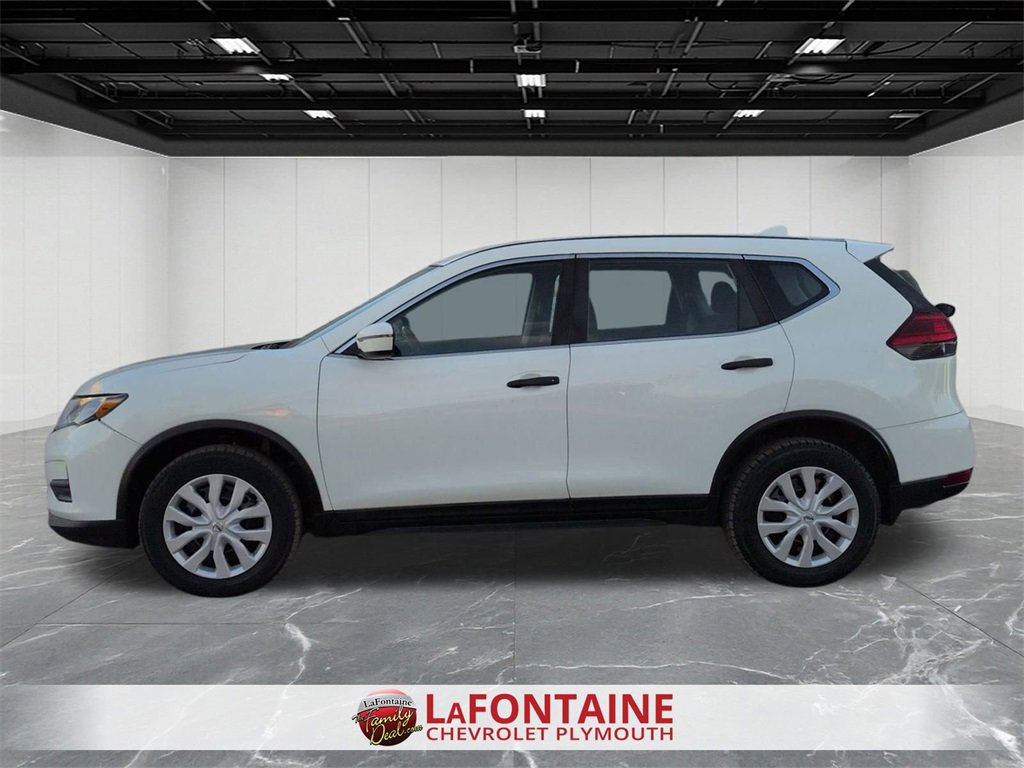 Used 2017 Nissan Rogue S image 5
