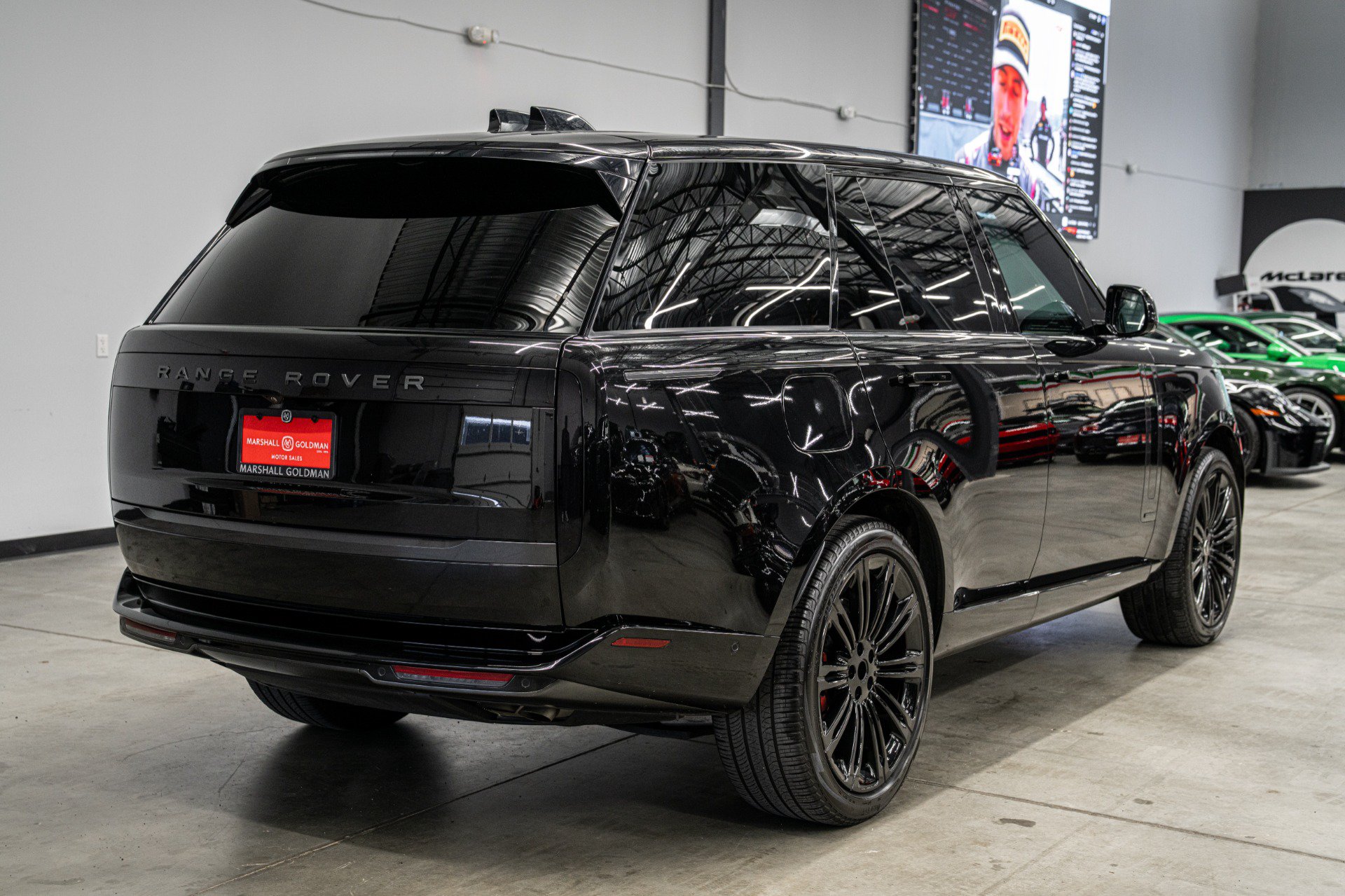 Used 2024 Land Rover Range Rover Autobiography AWD/4WD image 8
