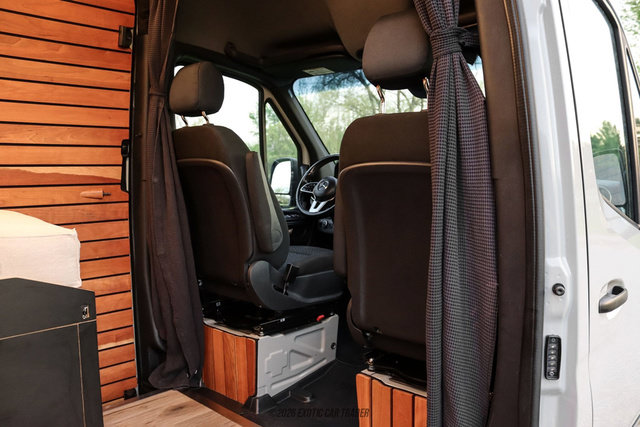 Used 2023 Mercedes-Benz Sprinter 2500 image 43