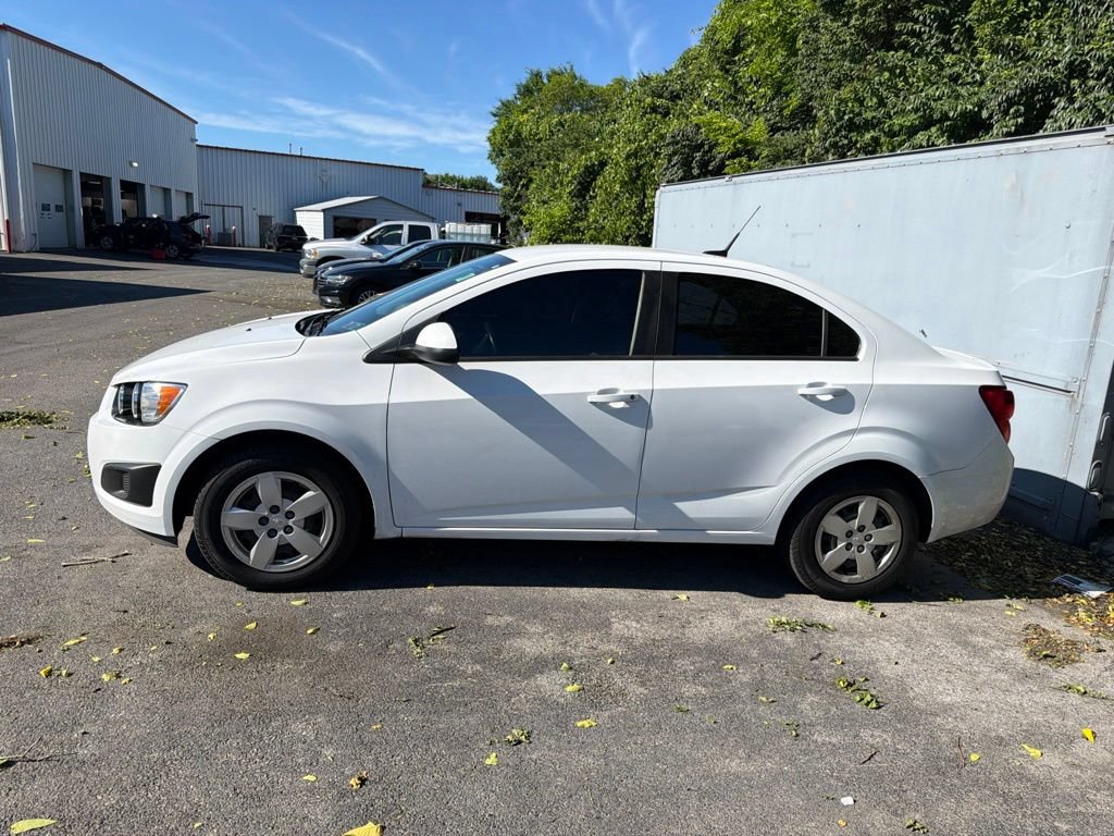 Used 2014 Chevrolet Sonic LS FWD image 3