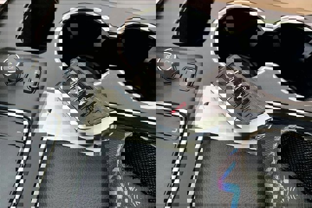 Used 2023 Acura MDX SH-AWD image 11