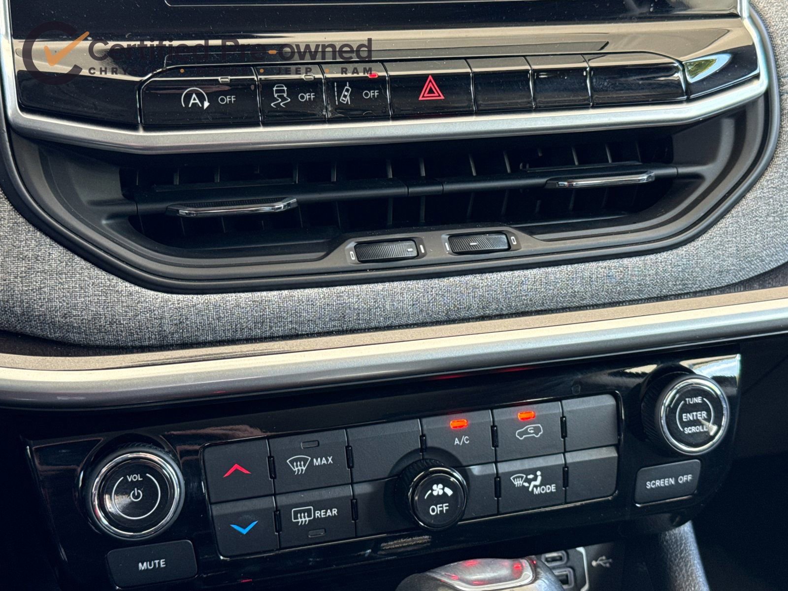 Certified 2022 Jeep Compass Latitude image 20