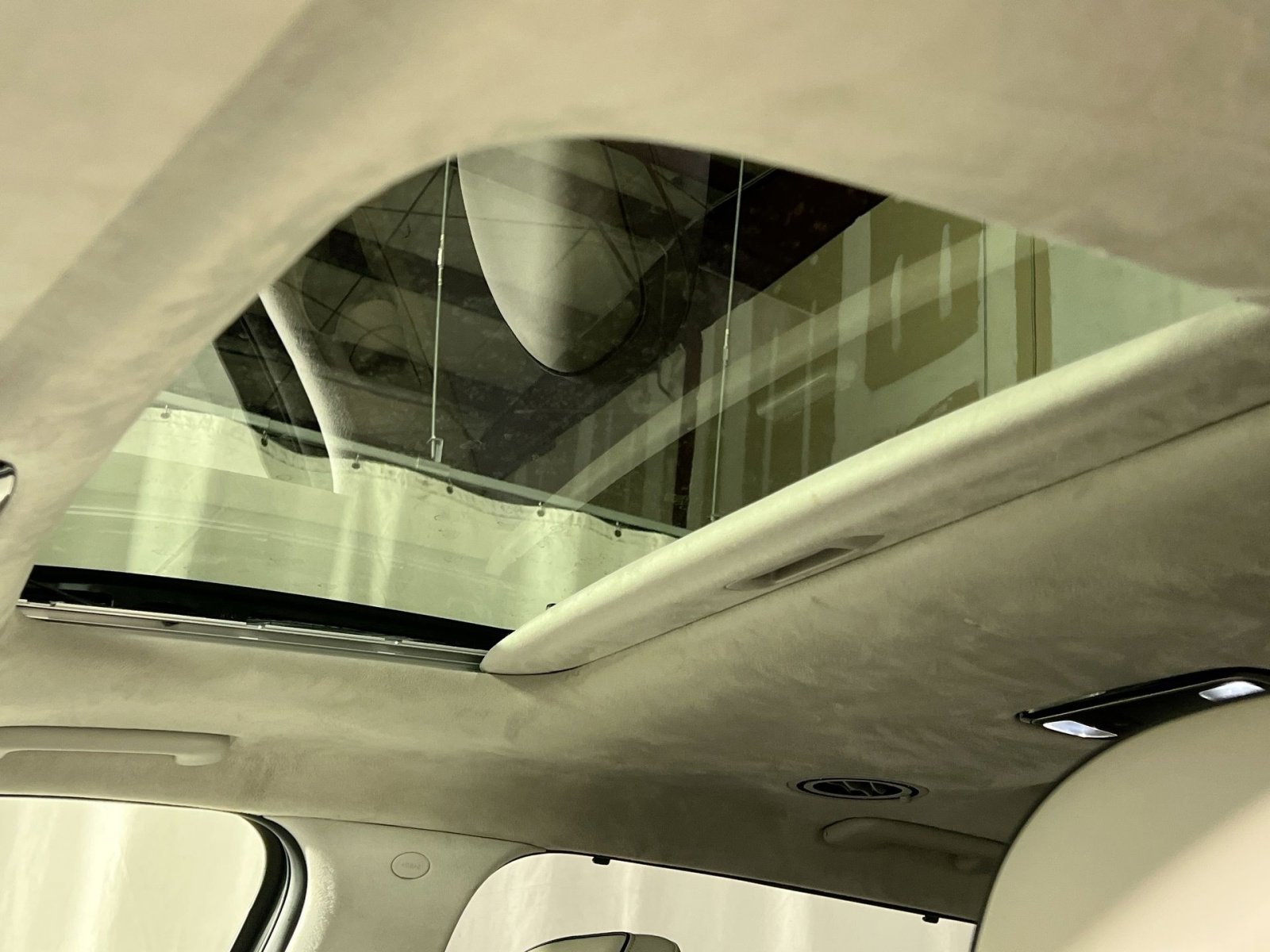 Used 2023 Hyundai Palisade Calligraphy image 25