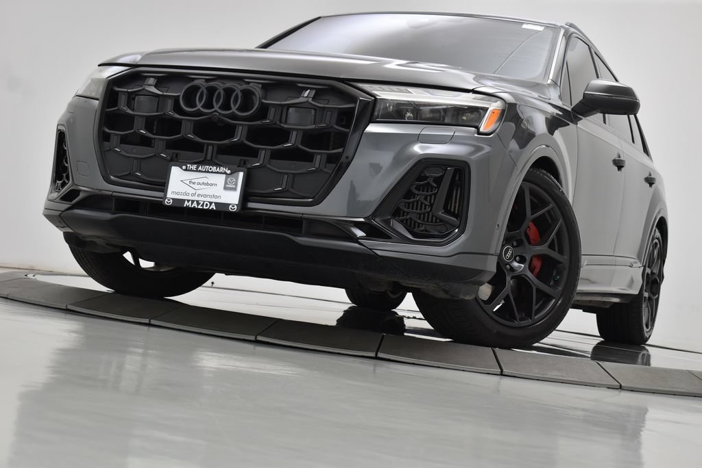 Used 2025 Audi SQ7 Prestige AWD/4WD image 7