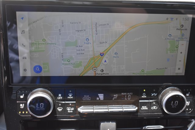 Used 2025 Toyota Highlander Limited FWD image 29