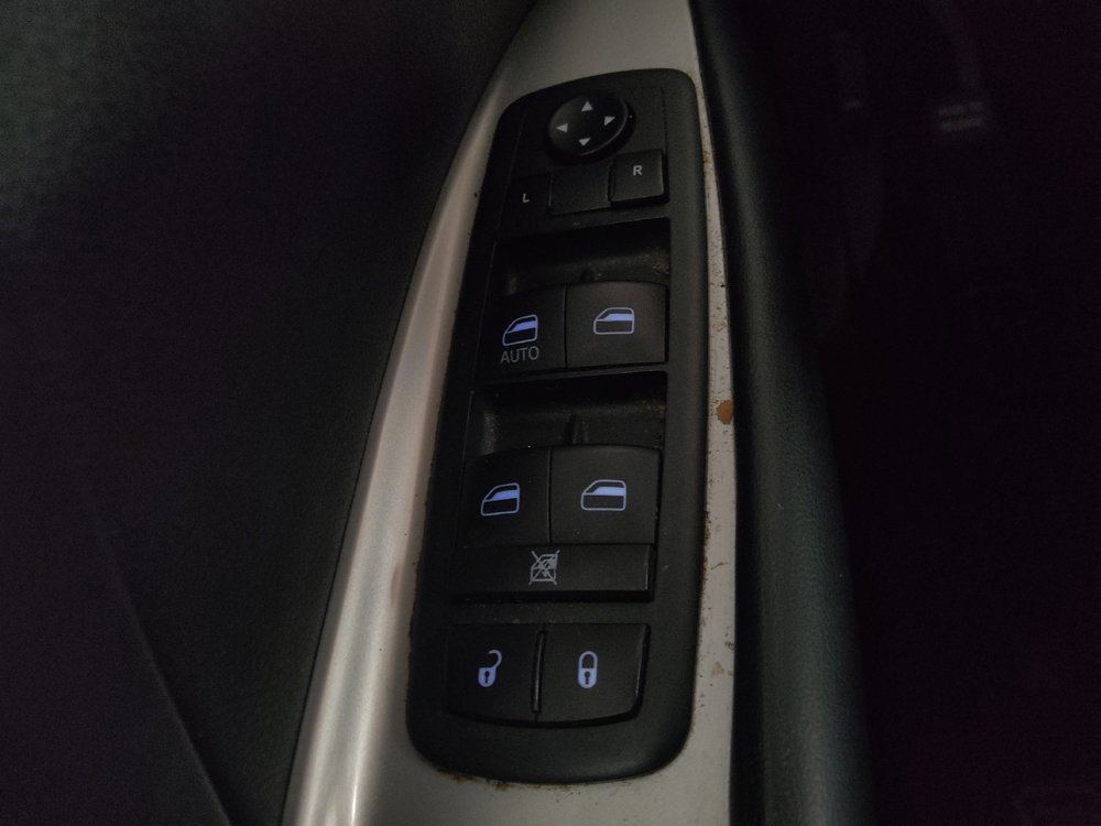 Used 2020 Dodge Journey SE w/ SE Popular Equipment Group image 27