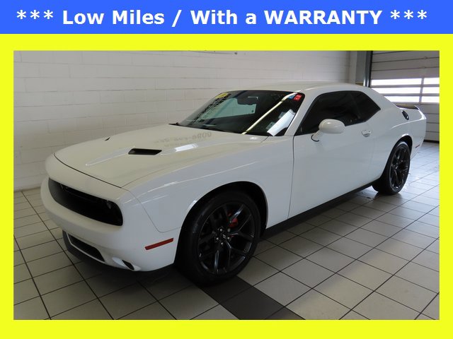 Used 2019 Dodge Challenger SXT w/ Blacktop Package image 1