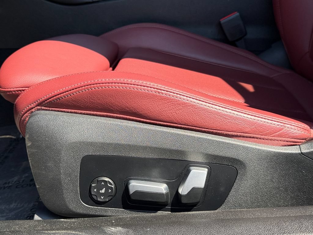Used 2023 BMW M440i Convertible w/ Premium Package RWD image 10