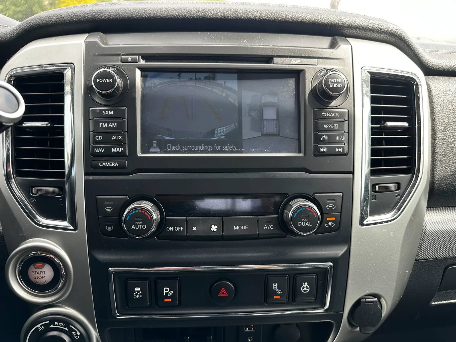Used 2017 Nissan Titan PRO-4X w/ Pro-4x Convenience Package AWD/4WD image 38