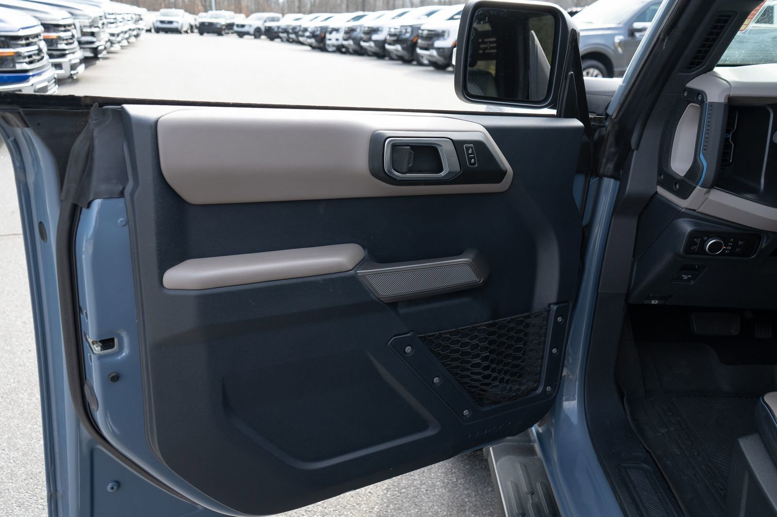 Used 2023 Ford Bronco Wildtrak image 16