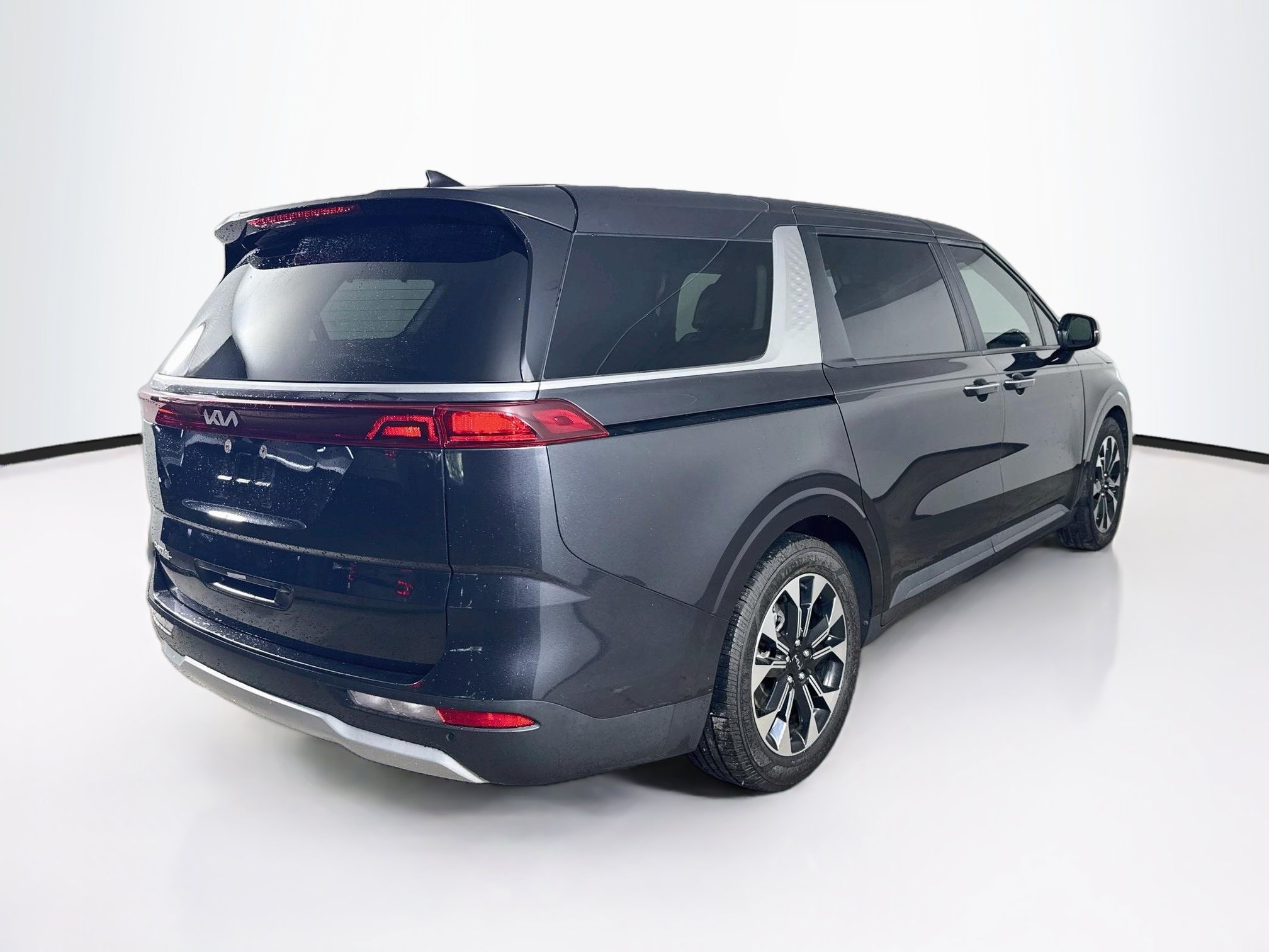 Used 2023 Kia Carnival EX FWD image 33