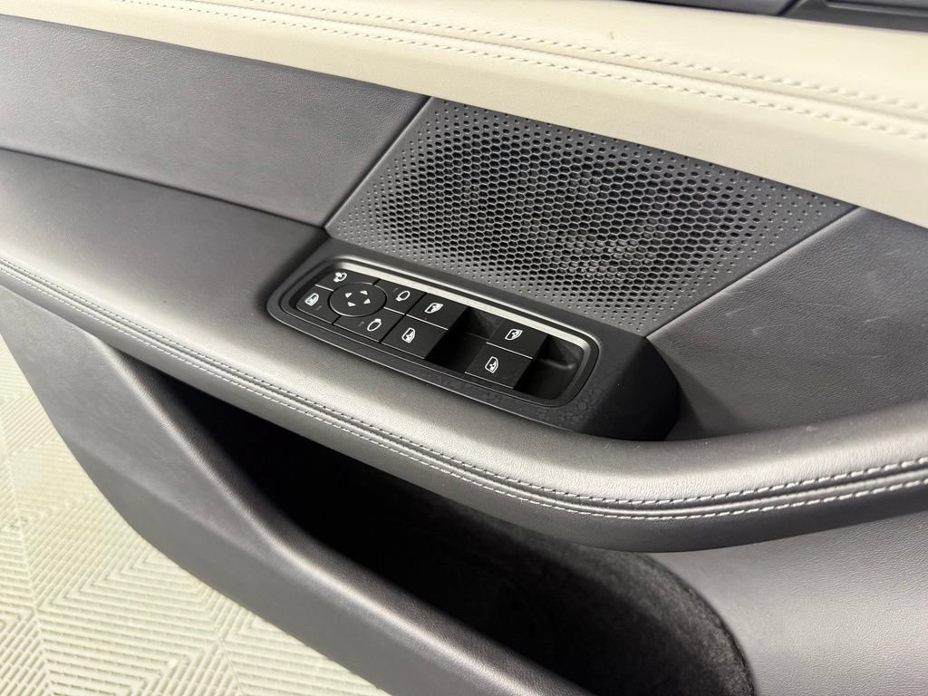 Certified 2024 Porsche Taycan w/ Premium Package RWD image 21