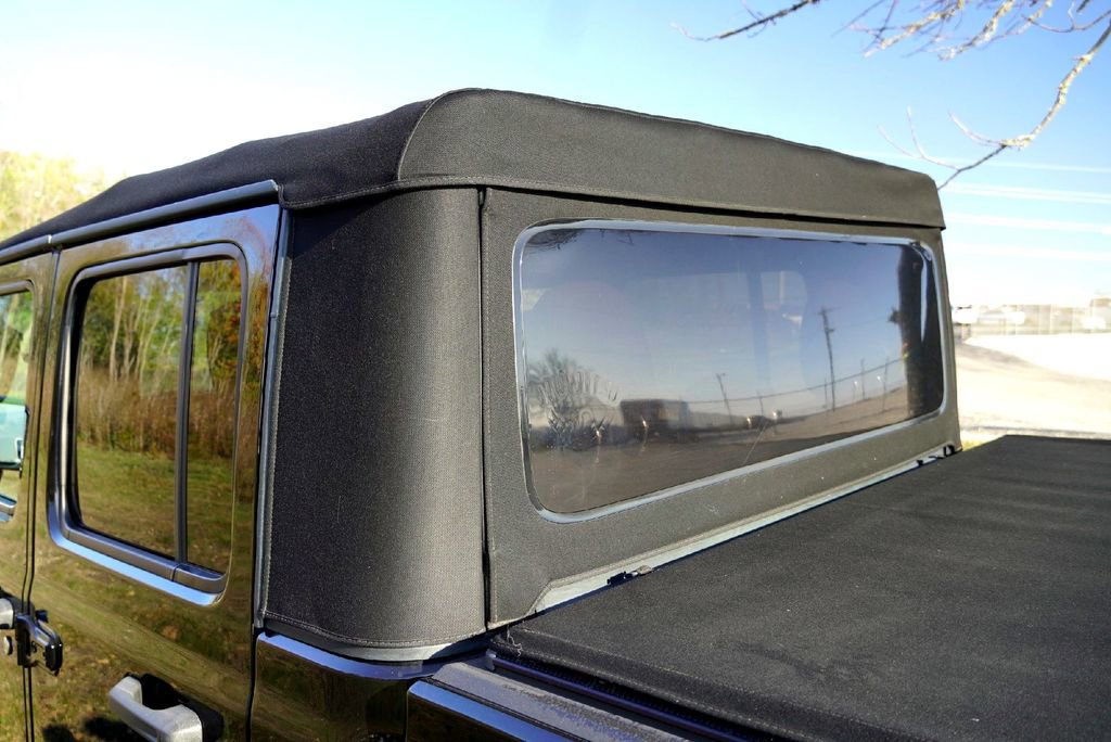 Used 2022 Jeep Gladiator Rubicon w/ Safety Group image 37