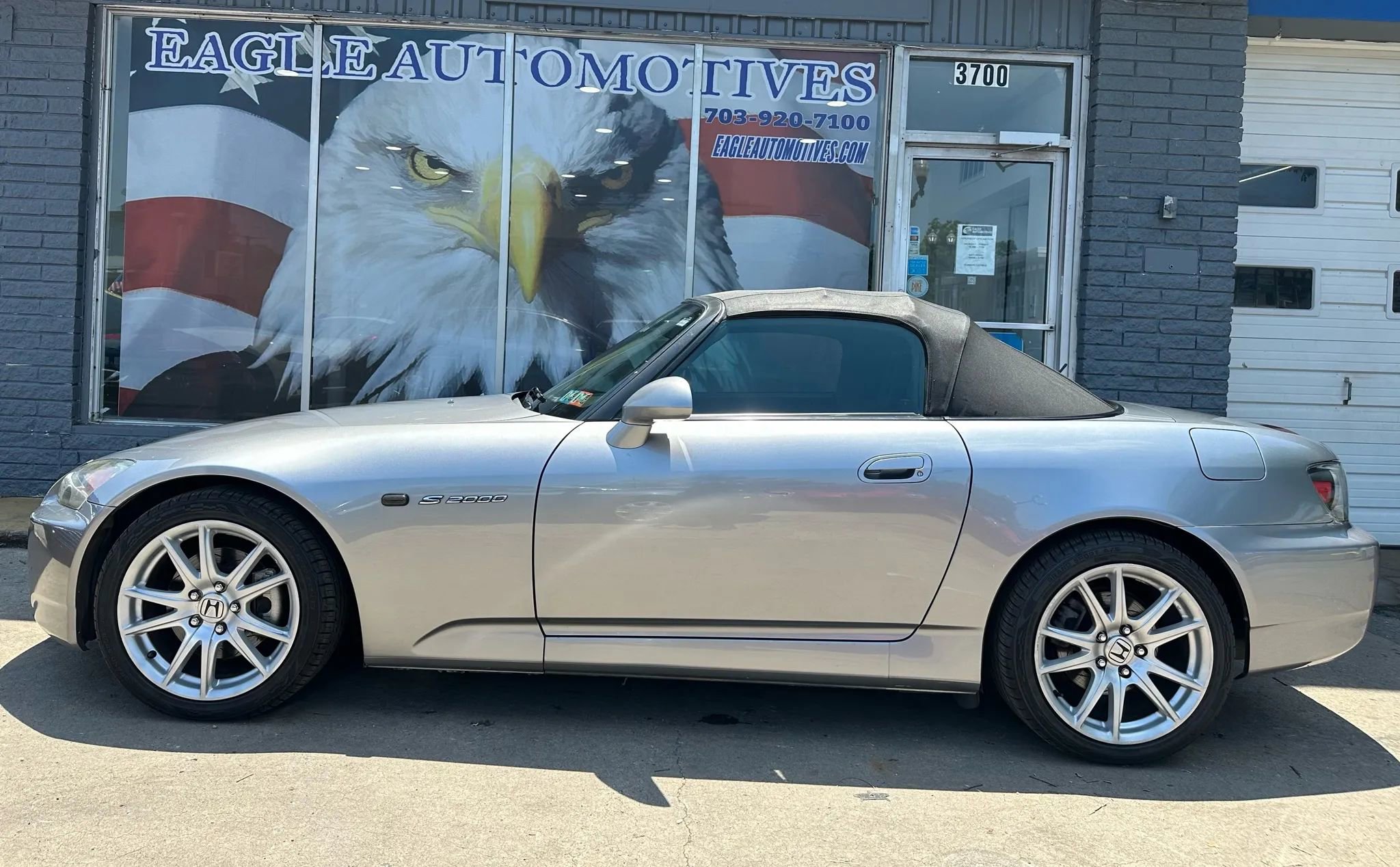Used 2005 Honda S2000 image 6