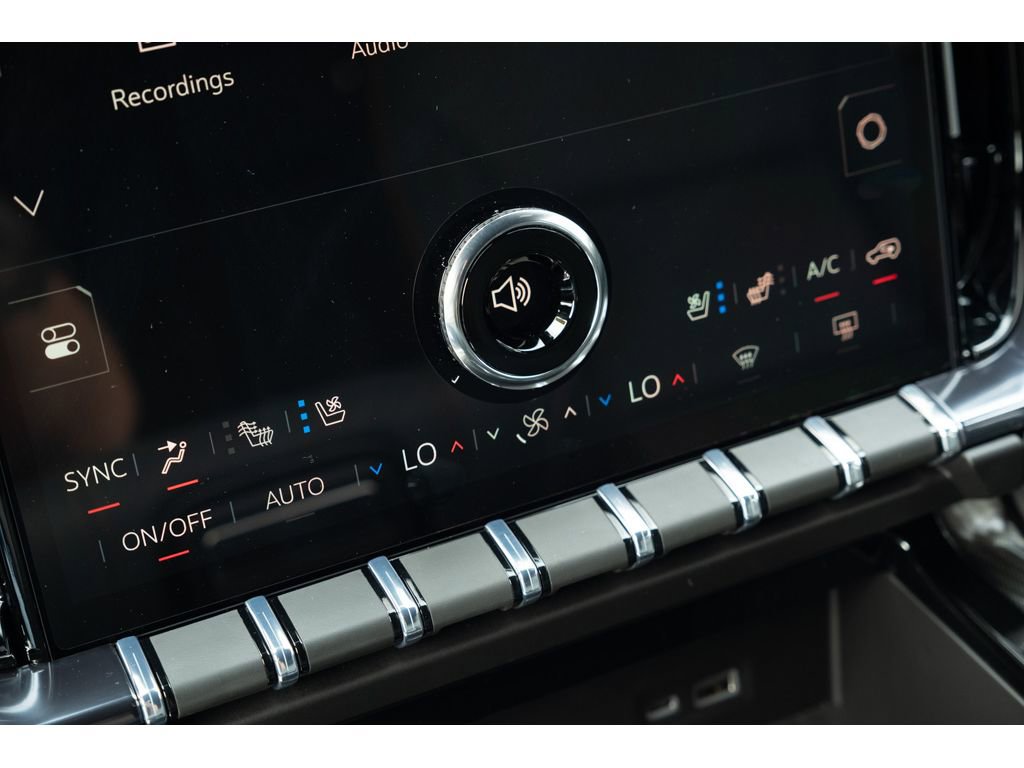 New 2026 GMC Yukon XL AT4 w/ AT4 Premium Package image 28