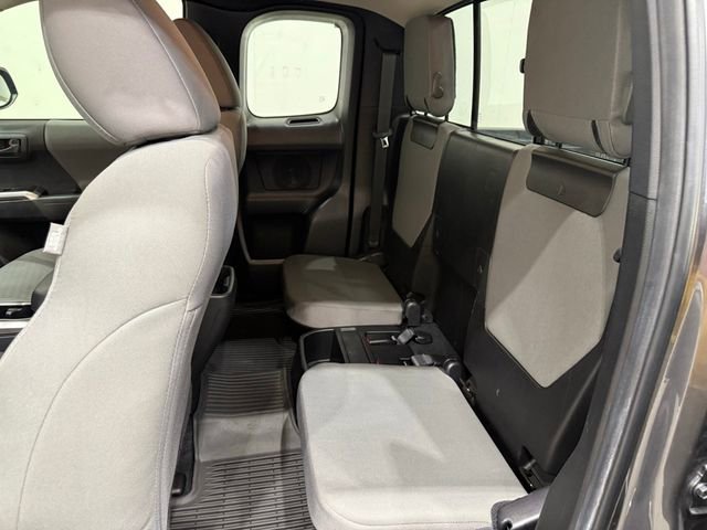Used 2022 Toyota Tacoma SR5 image 17
