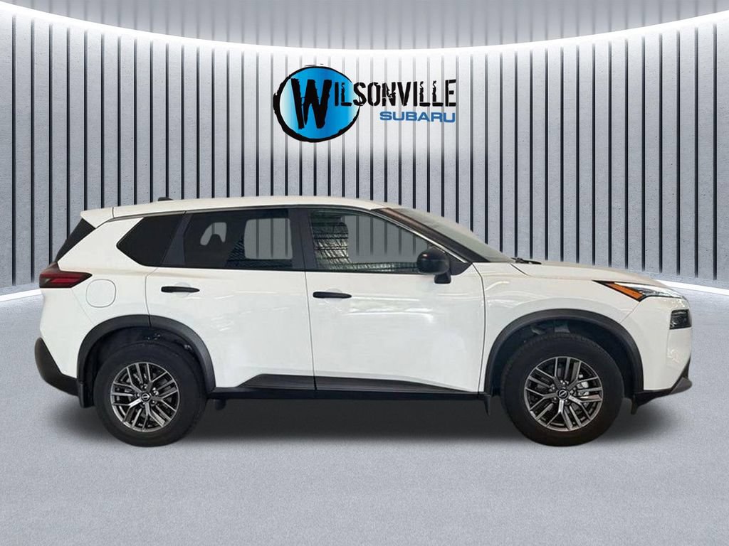 Used 2022 Nissan Rogue S AWD/4WD image 15