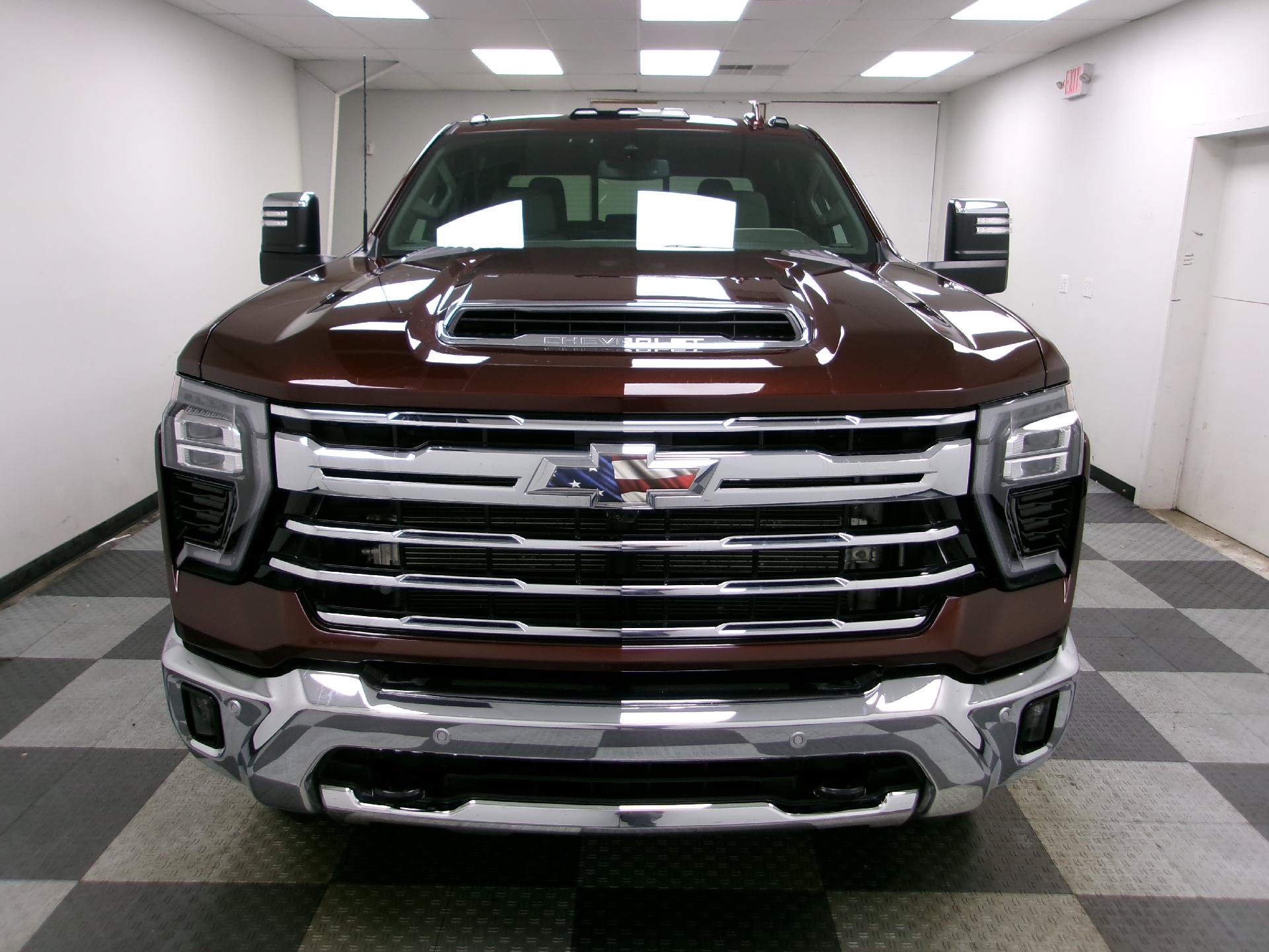 Used 2024 Chevrolet Silverado 2500 LTZ w/ LTZ Convenience Package AWD/4WD image 15