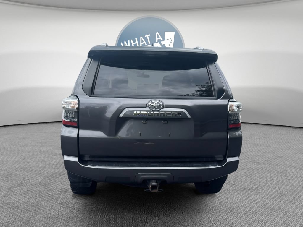 Used 2016 Toyota 4Runner SR5 AWD/4WD image 5