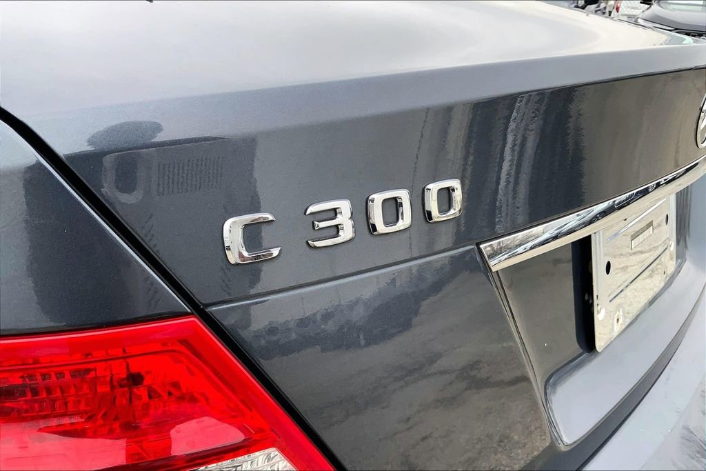 Used 2008 Mercedes-Benz C 300 Sedan image 32