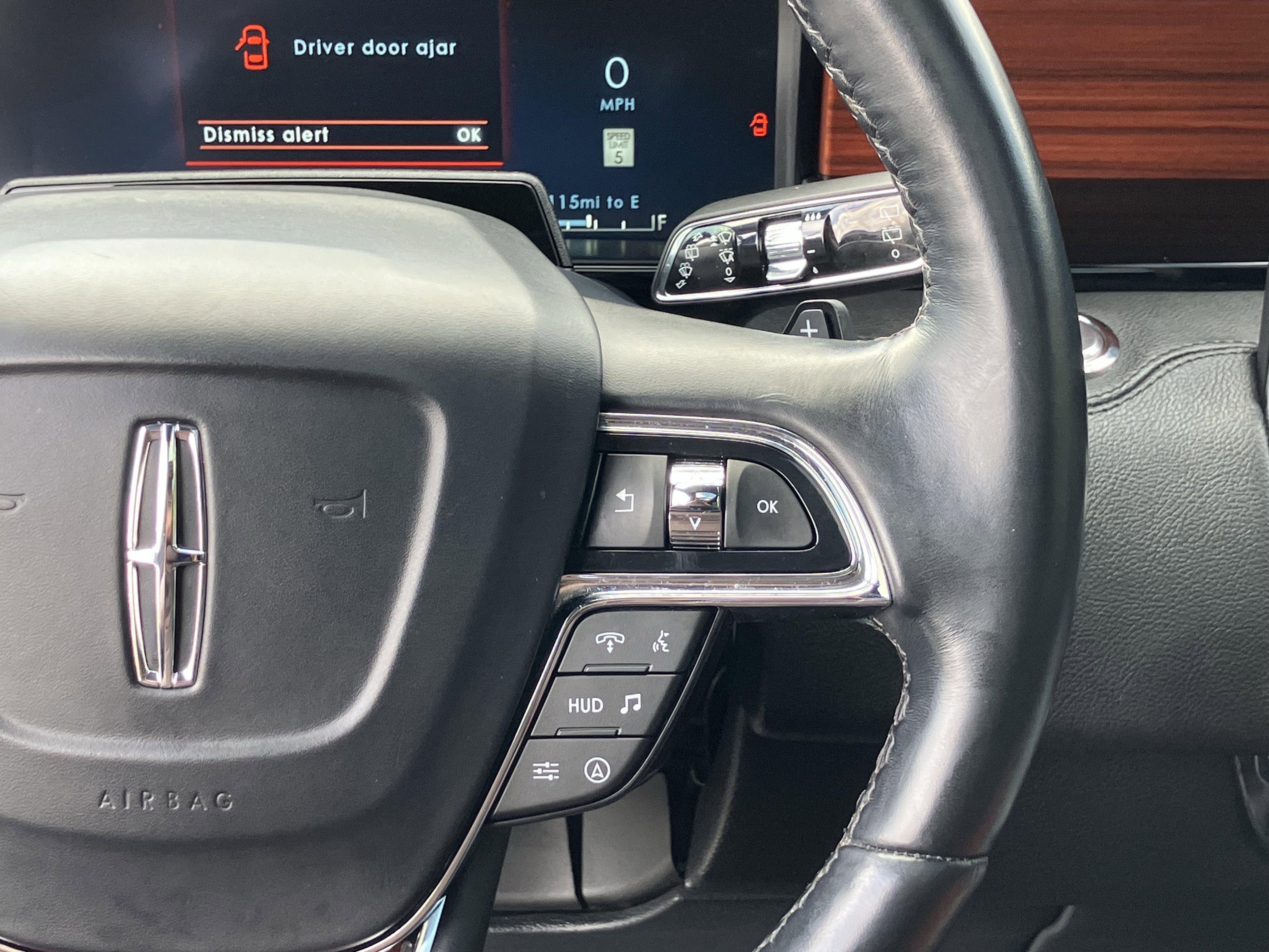 Used 2024 Lincoln Navigator Reserve image 22