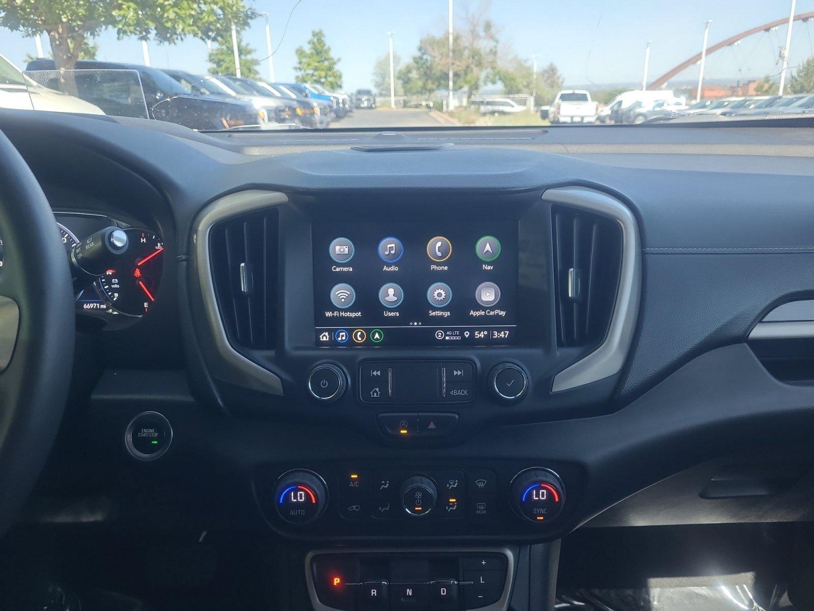 Used 2022 GMC Terrain Denali w/ Denali Premium Package AWD/4WD image 12