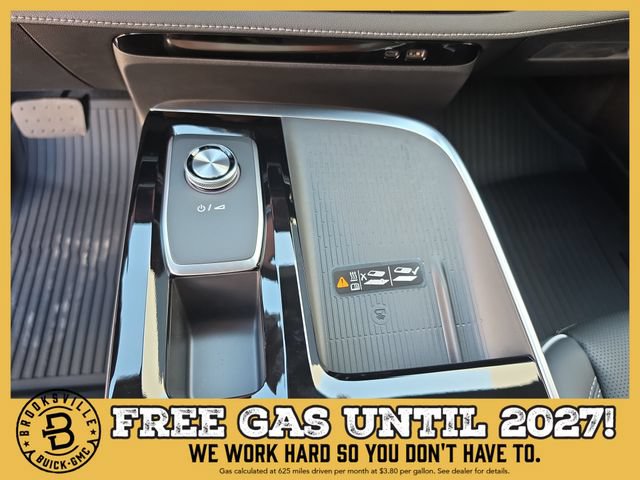New 2027 Buick Enclave Avenir w/ LPO, Floor Liner Package FWD image 24