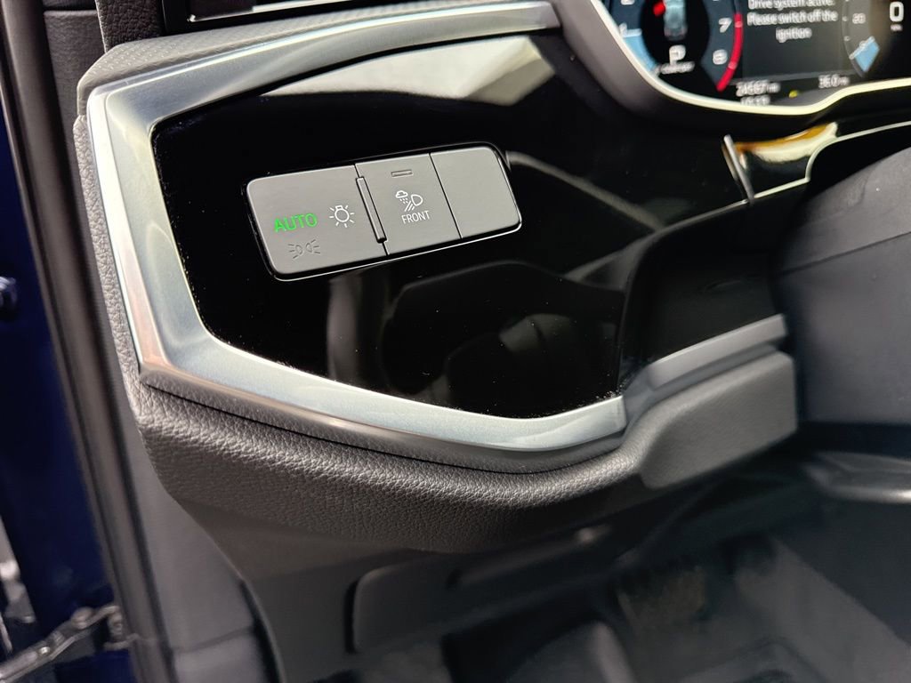 Used 2023 Audi Q3 2.0T Premium Plus image 19