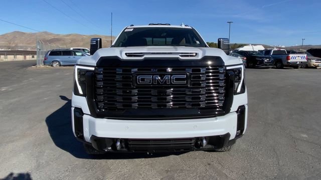 New 2026 GMC Sierra 2500 Denali Ultimate AWD/4WD image 3