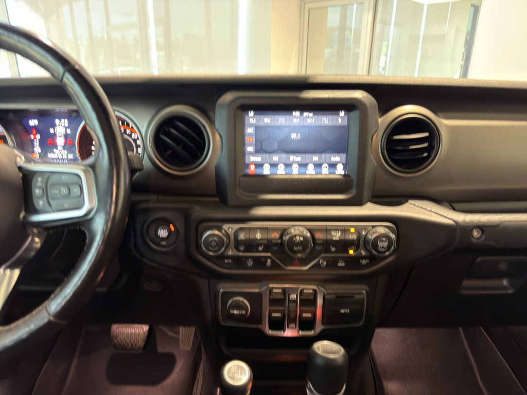 Used 2020 Jeep Gladiator Sport w/ Quick Order Package 24S image 18