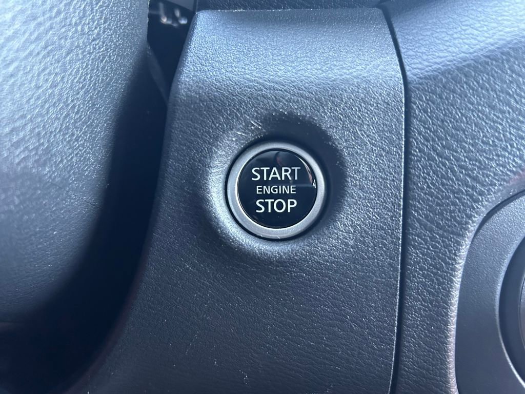 Used 2023 Nissan Frontier PRO-4X w/ Pro Convenience Package image 17