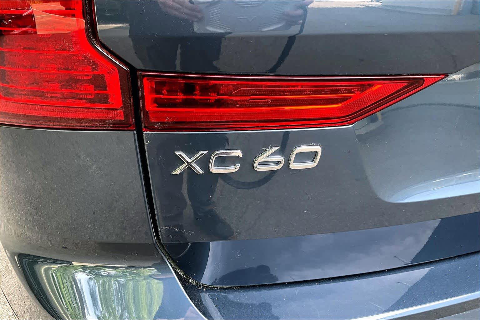 Used 2025 Volvo XC60 T8 Plus w/ Climate Package AWD/4WD image 31