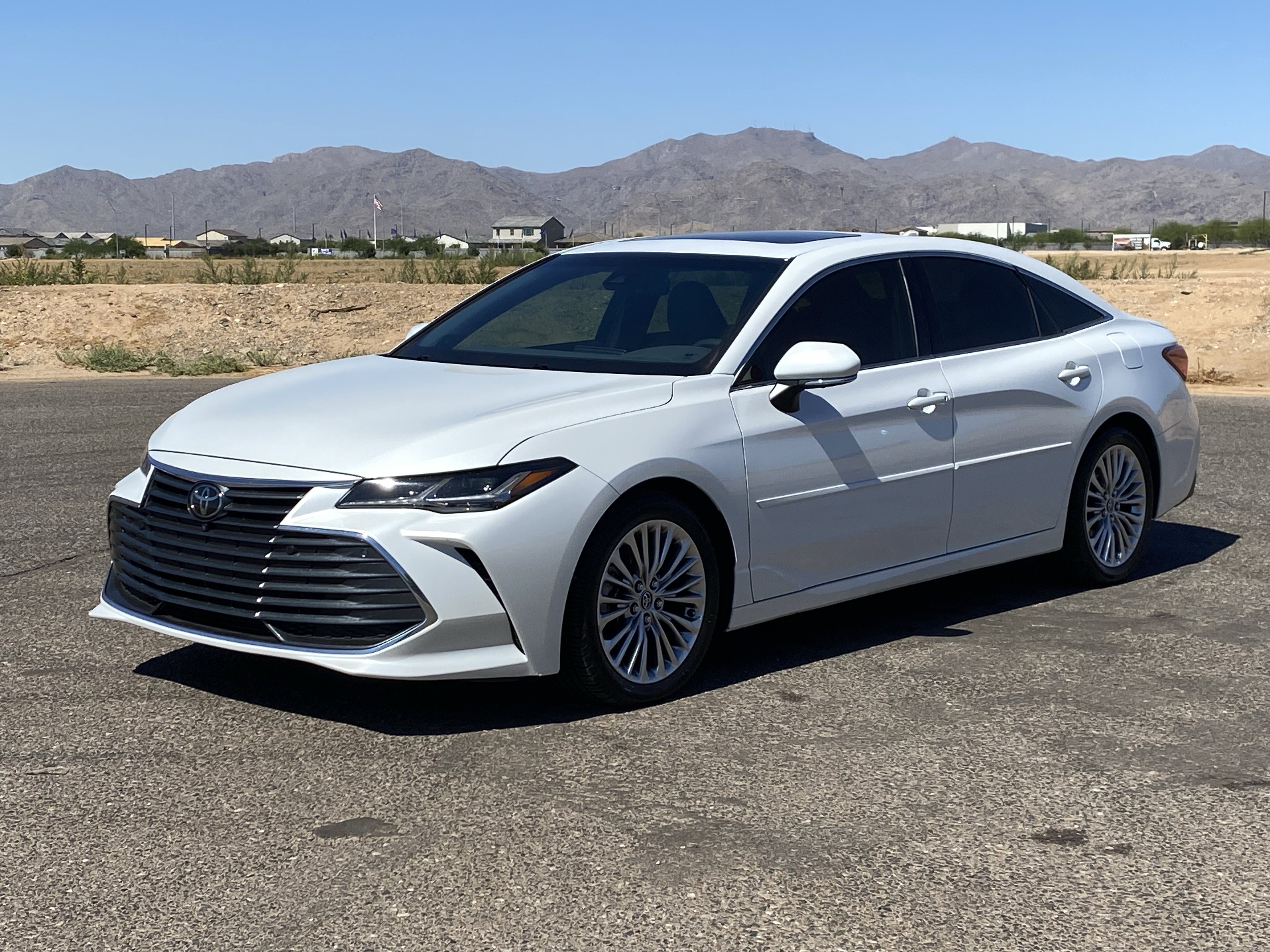 Used 2020 Toyota Avalon Limited w/ Advanced Safety Package FWD image 7