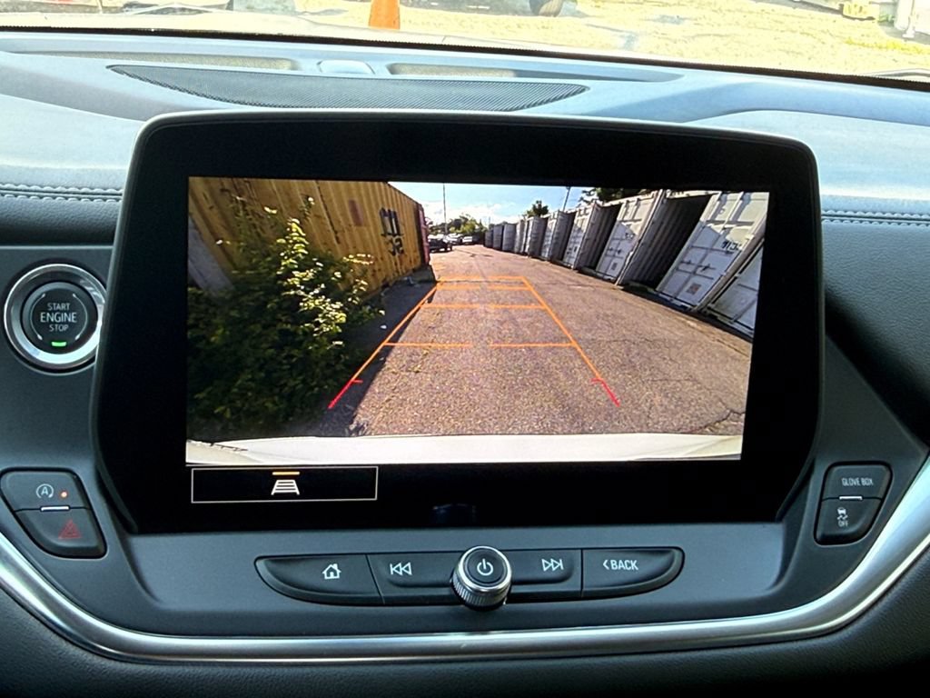 Used 2025 Chevrolet Blazer LT FWD image 16