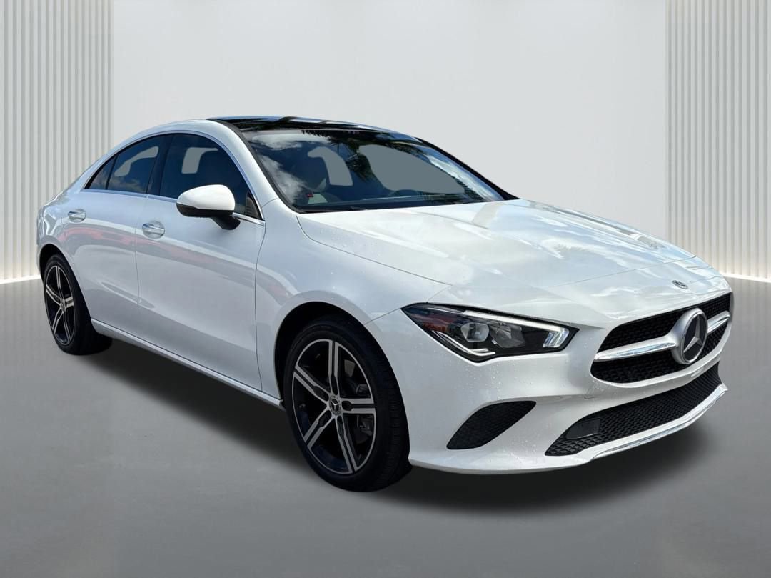Used 2022 Mercedes-Benz CLA 250 4MATIC image 3